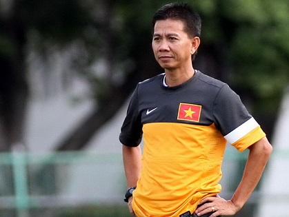 HLV Hoàng Anh Tuấn: 'Bóng đá Việt Nam cần hy sinh thành tích để củng cố nền móng'